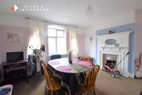 4 bedroom flat for sale, Arcade Mansions, Station Road, Clacton-on-Sea