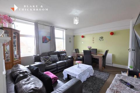 4 bedroom flat for sale, Arcade Mansions, Clacton-on-Sea, Essex, CO15 1SU