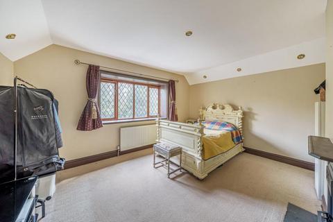 3 bedroom cottage for sale, Longcross,  Surrey,  KT16