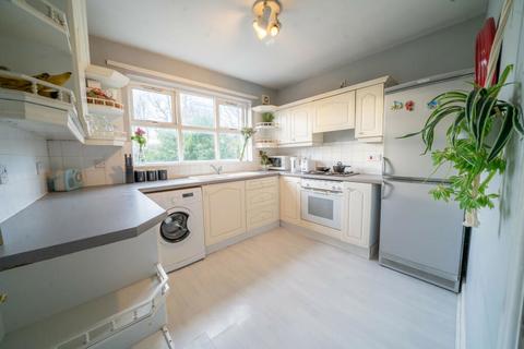 1 bedroom flat for sale, Lancaster Court, 47 Ullet Road, Liverpool, Merseyside, L17 3AS