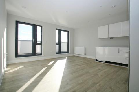 1 bedroom flat for sale, Dominion Court, London Road, Hounslow, TW3