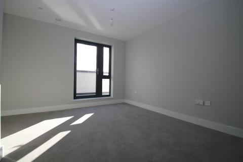1 bedroom flat for sale, Dominion Court, London Road, Hounslow, TW3