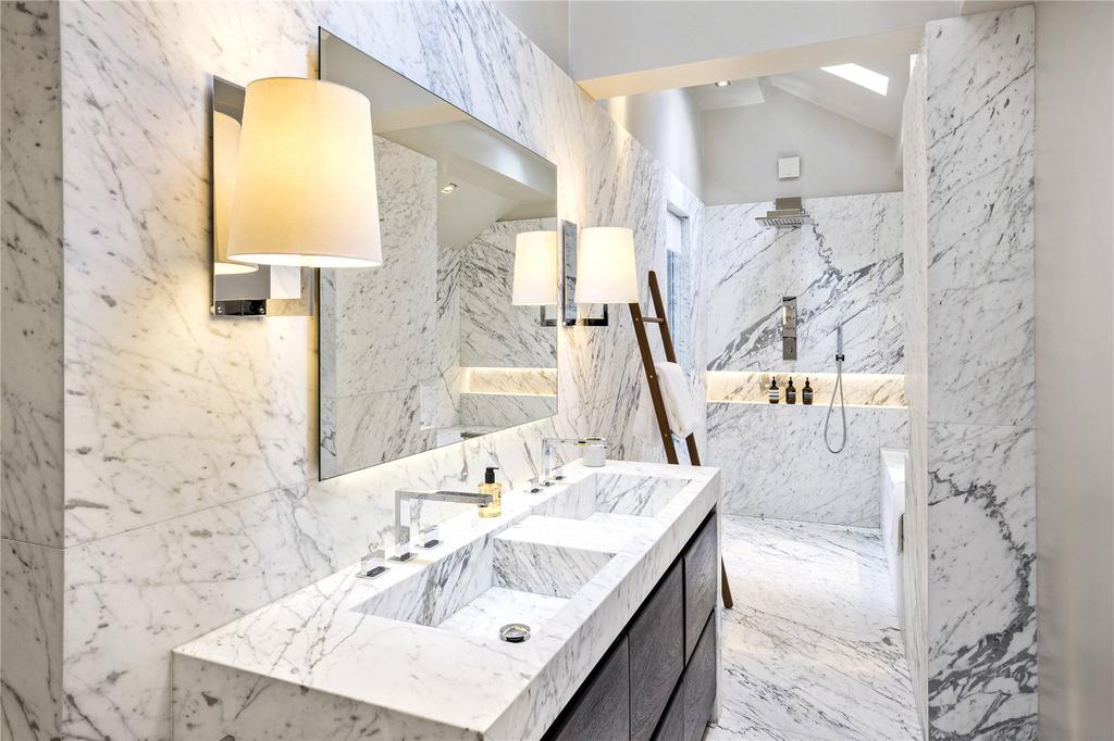 Ensuite