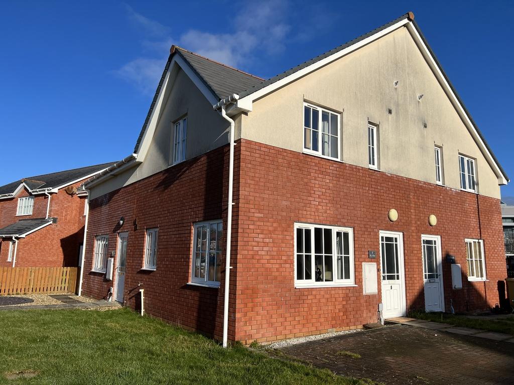 Llanbadarn Fawr, Aberystwyth SY23 1 bed detached house £169,950