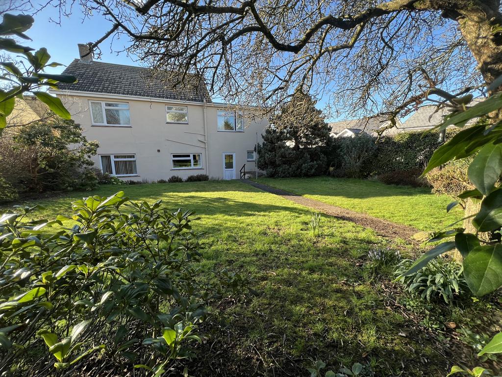 Rhydyfelin, Aberystwyth SY23 5 bed detached house for sale £385,000