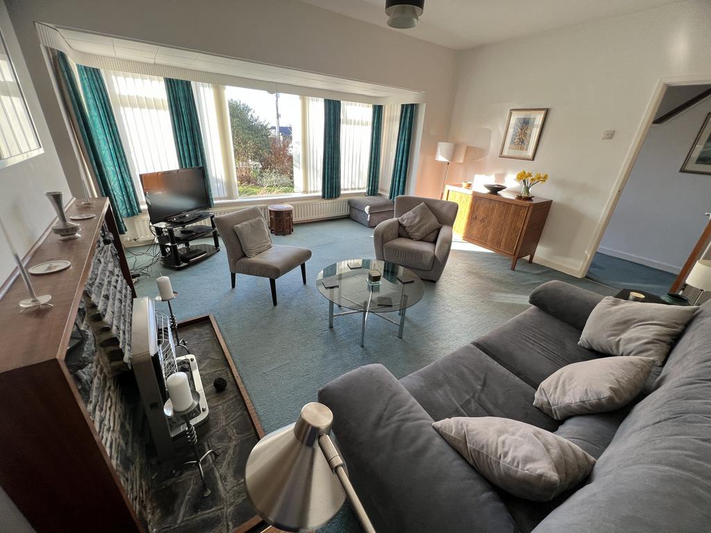 Rhydyfelin, Aberystwyth SY23 5 bed detached house for sale £385,000