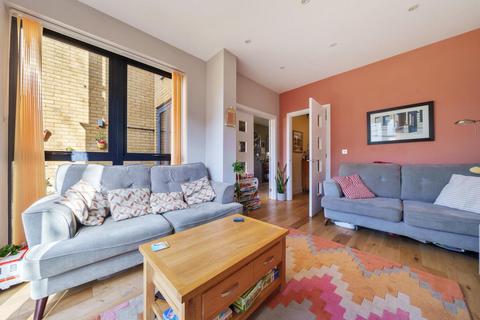 5 Colbeck Mews, London, SE6 1DD