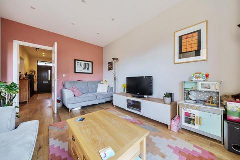5 Colbeck Mews, London, SE6 1DD
