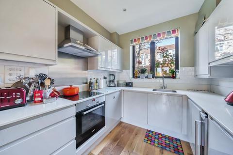 5 Colbeck Mews, London, SE6 1DD