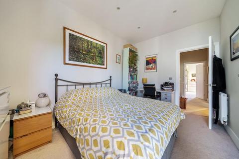 5 Colbeck Mews, London, SE6 1DD