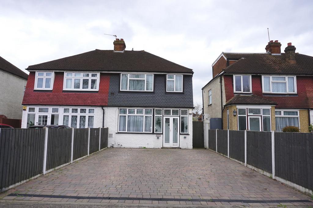 Hook Rise South, Surbiton, Surrey. KT6 7LT 3 bed semidetached house