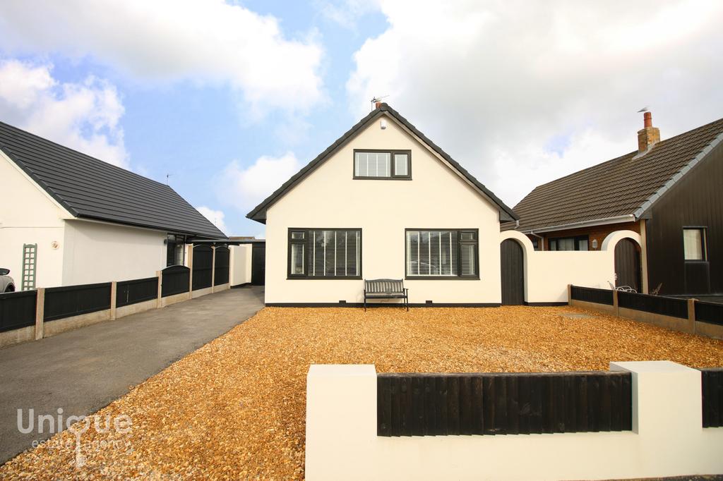 Ullswater Avenue, Fleetwood, FY7 4 bed bungalow for sale £375,000