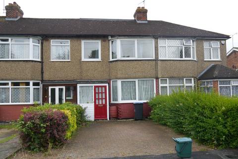 4 bedroom terraced house to rent, Holme Close, Hatfield