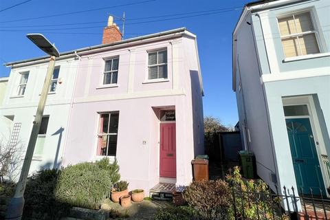 20 Moorend Crescent, Cheltenham, GL53 0EL
