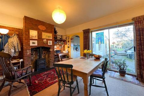 20 Moorend Crescent, Cheltenham, GL53 0EL