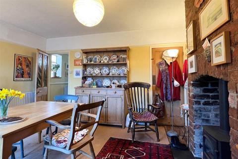 20 Moorend Crescent, Cheltenham, GL53 0EL