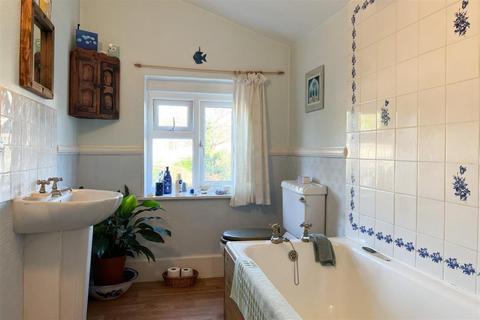 20 Moorend Crescent, Cheltenham, GL53 0EL