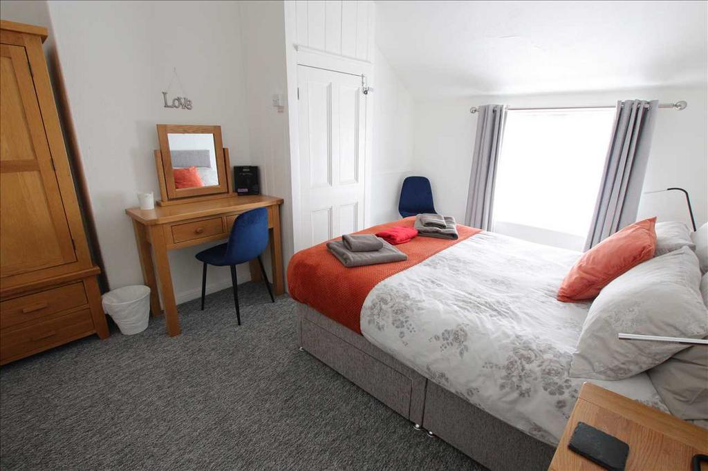 Bedroom flat 3