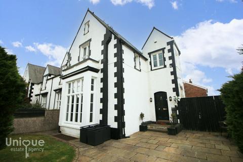 4 bedroom end of terrace house for sale - Adelaide Street,  Fleetwood, FY7