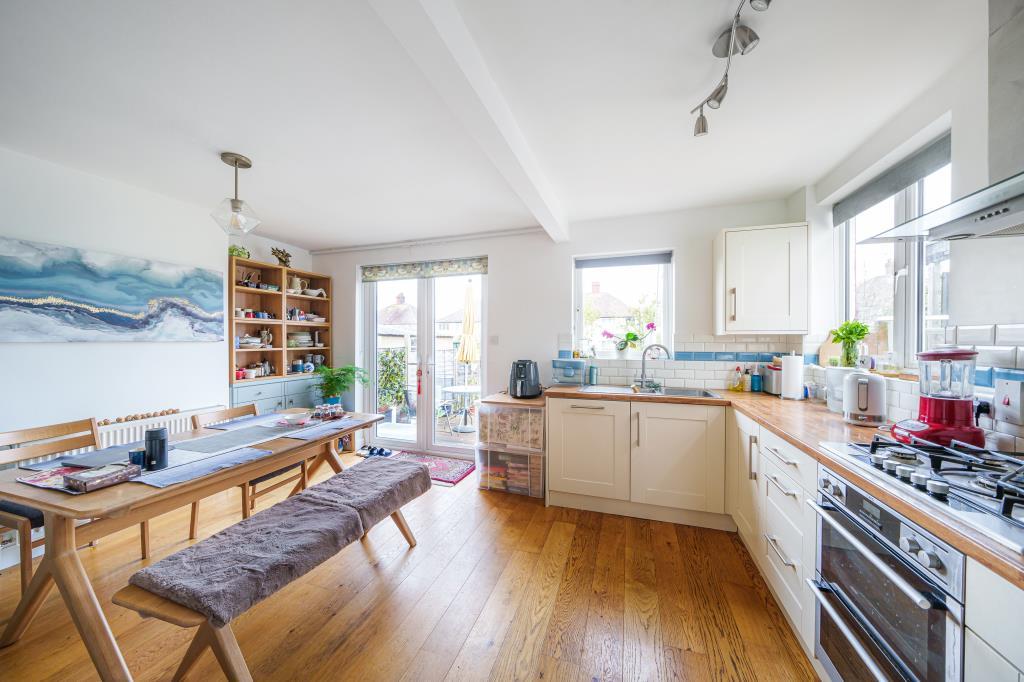 Kitchen/Dining