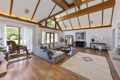 Tumblers Barn Fairoak Lane, Oxshott, Leatherhead, KT22 0TY