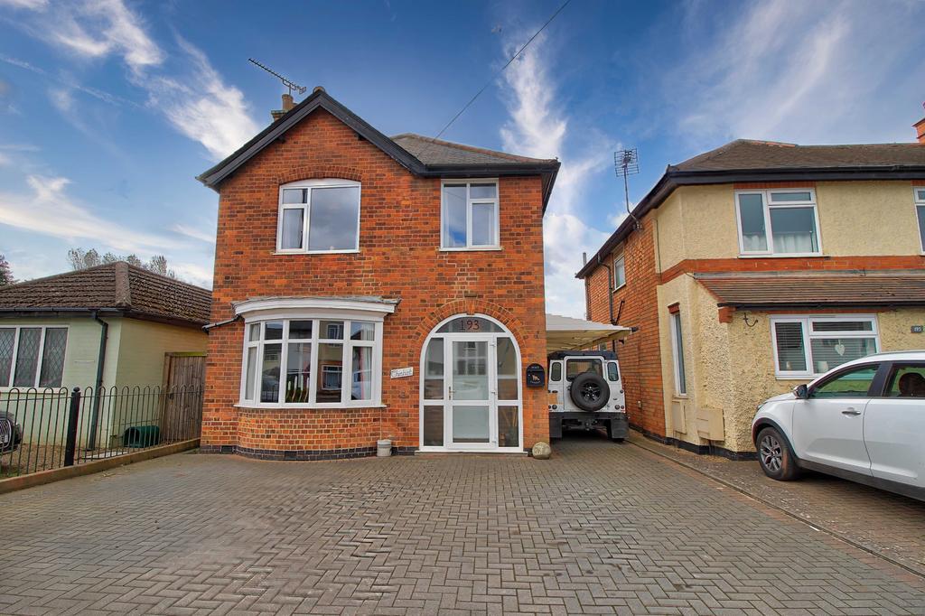 Loughborough Road, Mountsorrel, LE12 3 bed detached house for sale £