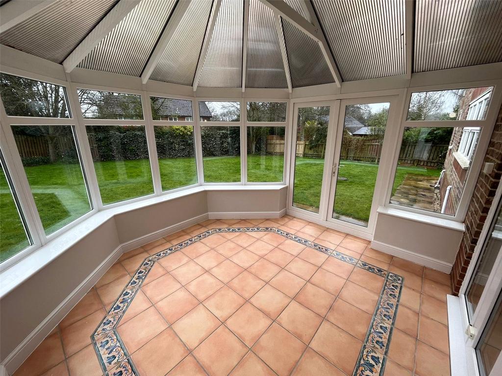 Tranby Park Meadows, Hessle, East... 4 bed detached house £1,025 pcm