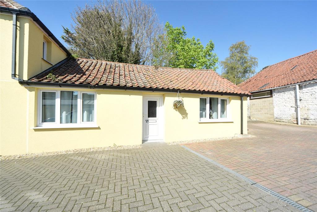 High Street, Lakenheath, Brandon... 1 bed apartment £695 pcm (£160 pw)