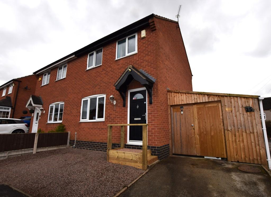 Shoesmith Close, Barwell 2 bed semidetached house for sale £190,000