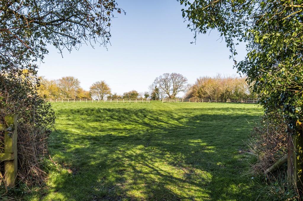 Morley St Botolph 5 bed detached house for sale £995,000