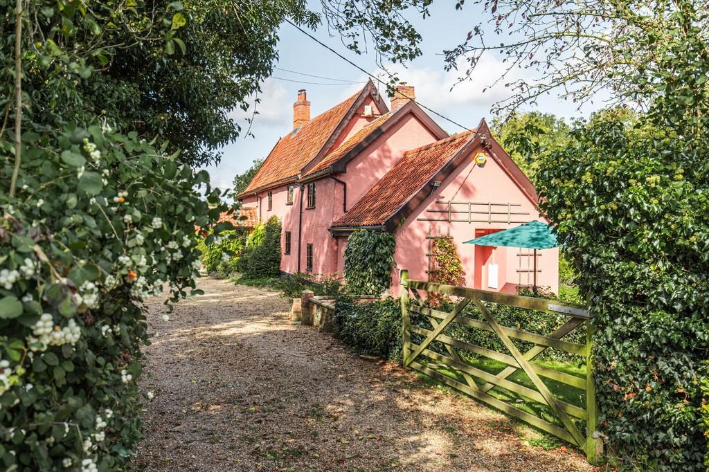 Morley St Botolph 5 bed detached house for sale £995,000