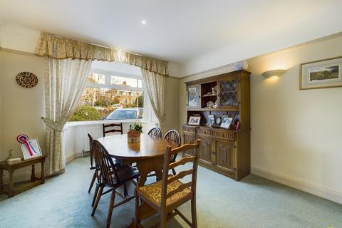 60 Henhurst Hill, Burton-on-trent, DE13 9TD