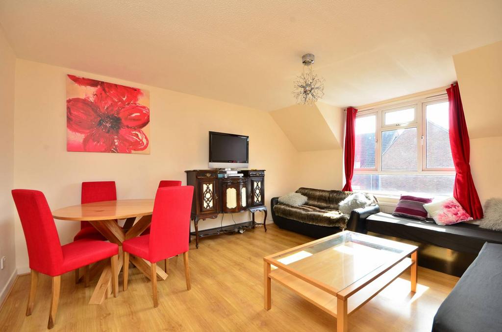 Fawcett close, Clapham Junction, London, SW11 1 bed flat £2,275 pcm