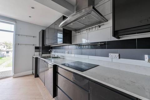 154 New Road, London, E4 9SJ