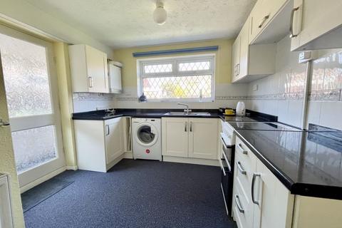 3 bedroom semi-detached bungalow for sale, OAKWOOD DRIVE, WYBERS WOOD