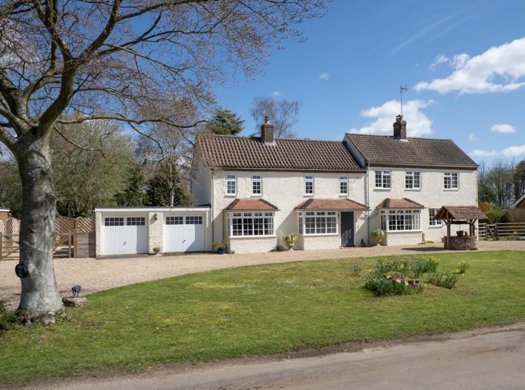 Clint Green, Yaxham 5 bed detached house for sale £850,000