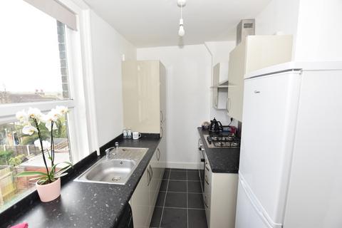 1 bedroom flat for sale, Fitzroy Avenue, Margate