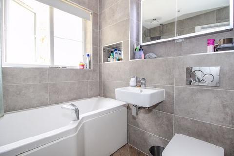 24 Collett Close, Hedge End, Southampton, SO30 2RR