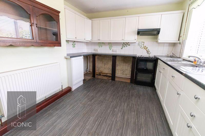 Station Road North, Belton, Great Yarmouth 3 bed semidetached house
