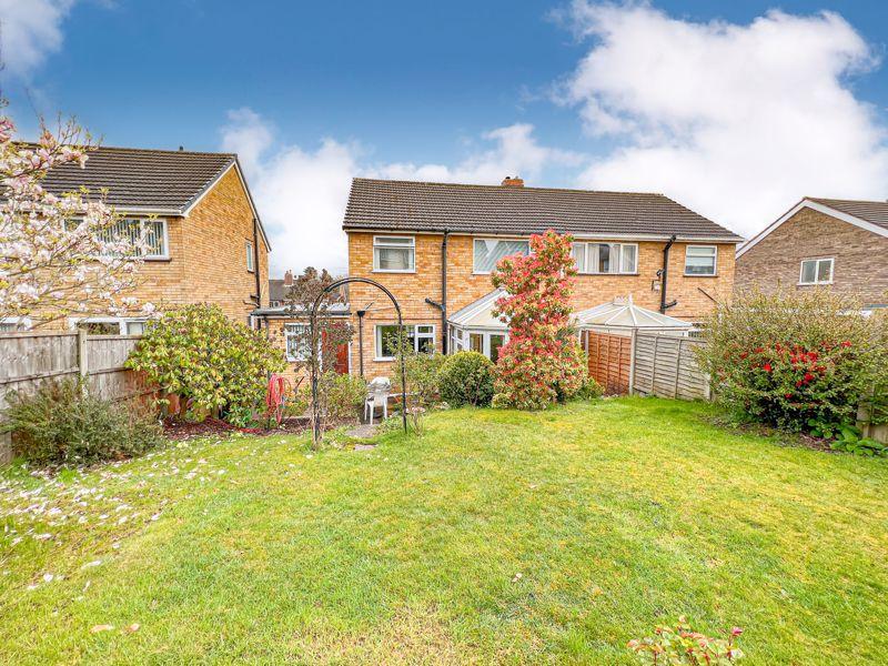 Bankside Crescent, Streetly, Sutton... 3 bed semidetached house £325,000