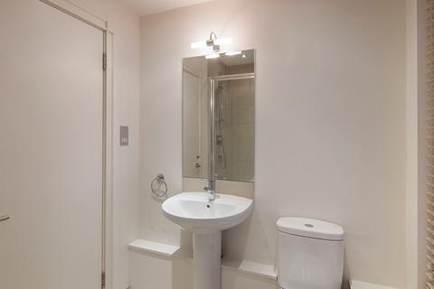 2 bedroom apartment to rent - 2 bedroom 1st floor Flat , Pelham Court, 145 Fulham Road, London, Greater London, SW3 6SH