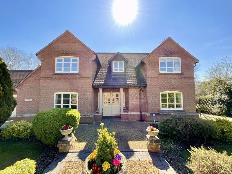 Admirals View, Meaford Road, Stone 4 bed detached house for sale £895,000