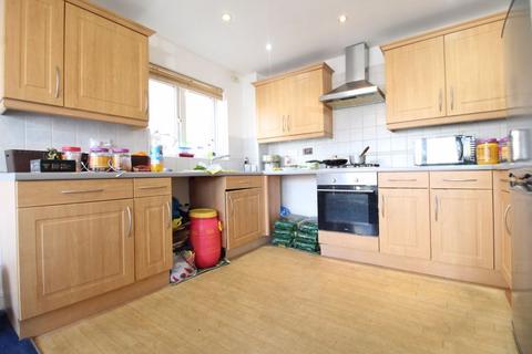 2 bedroom apartment for sale - Primrose Close, Luton