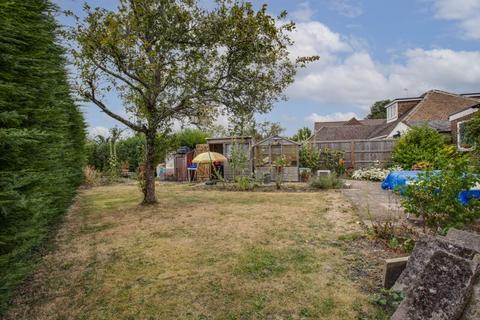 Galtres Bledlow Road, Saunderton, Princes Risborough, HP27 9NG