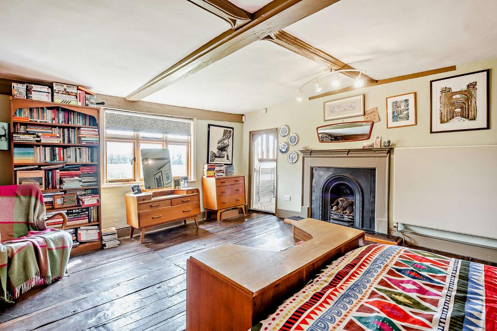 Main Bedroom