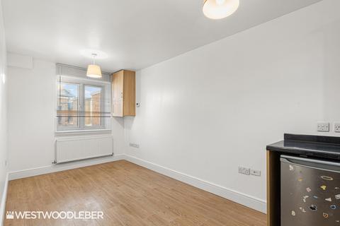 undefined, Brewery Road, Hoddesdon EN11