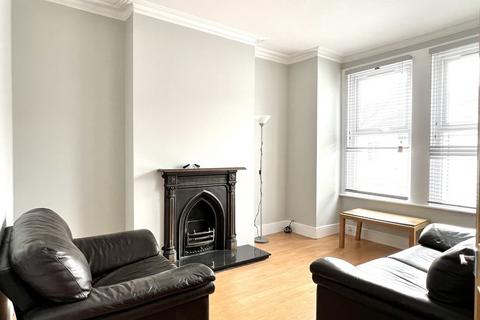 Mitcham, CR4