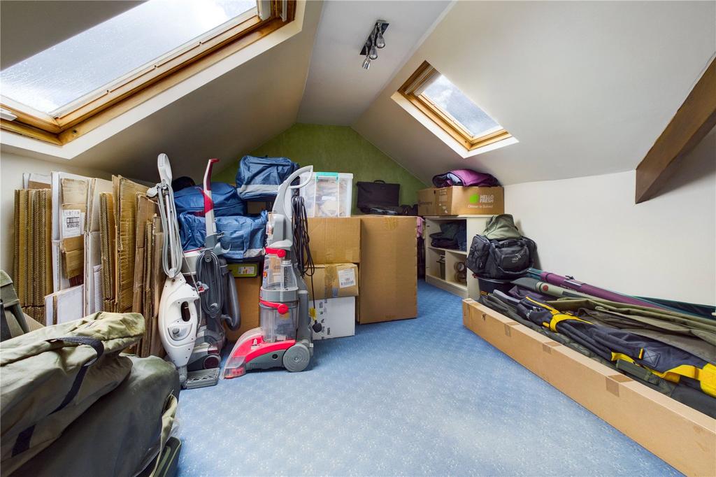 Upstairs Bedroom 2
