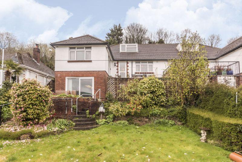 Leigh Road, Pontypool REF 00021817 3 bed semidetached house for
