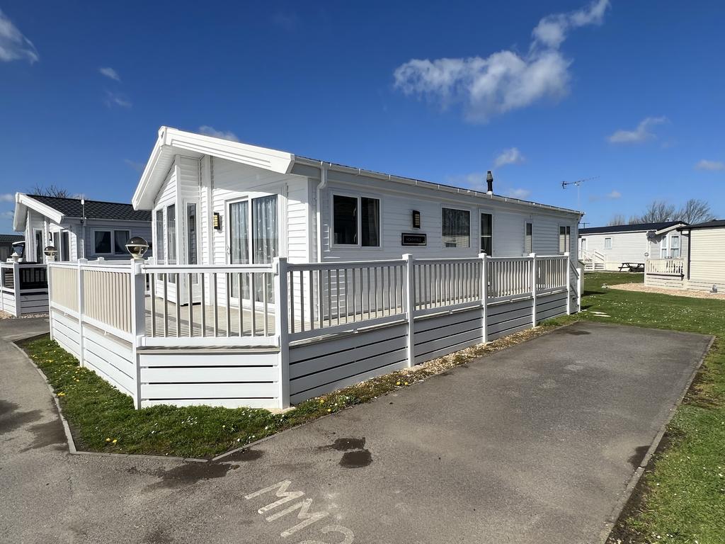 Rye Harbour Road, Rye Harbour TN31 2 bed holiday lodge for sale £95,000